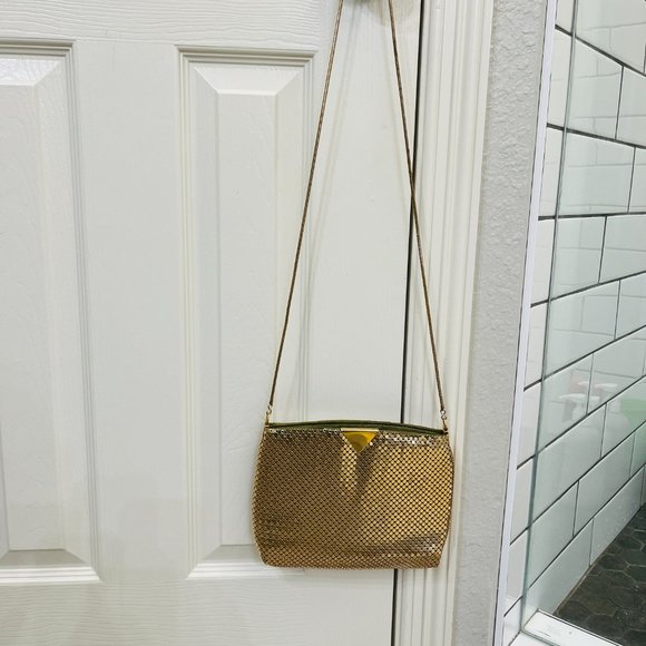 ❌SOLD❌VTG gold mesh evening puse - Picture 8 of 13